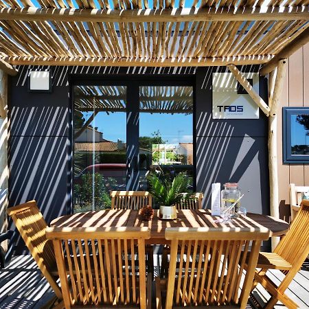 Camping Les Places Dorees 생장드몽 외부 사진