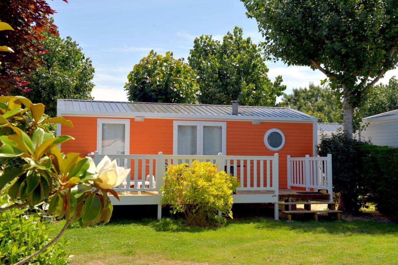Camping Les Places Dorees 생장드몽 객실 사진