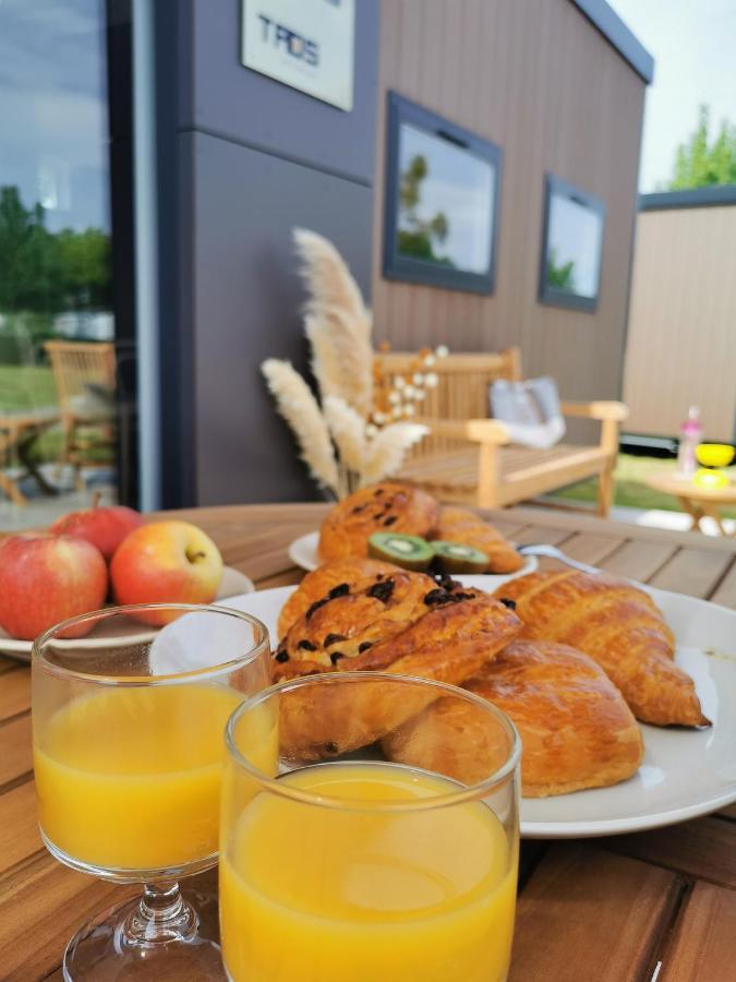 Camping Les Places Dorees 생장드몽 외부 사진